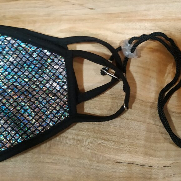 Noli Yoga Iridescent Face Mask, Glasses-Friendly with Nose Wire and Head Strap - Picture 9 of 11